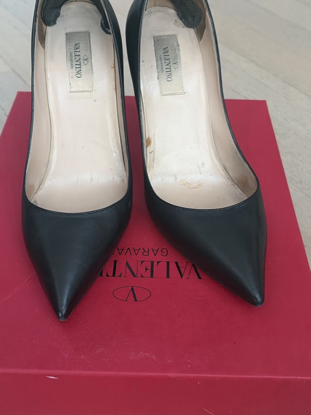 Valentino Black Pointed Leather Pumps Authentic